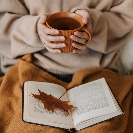 Cozy fall reads: the perfect books for autumn evenings