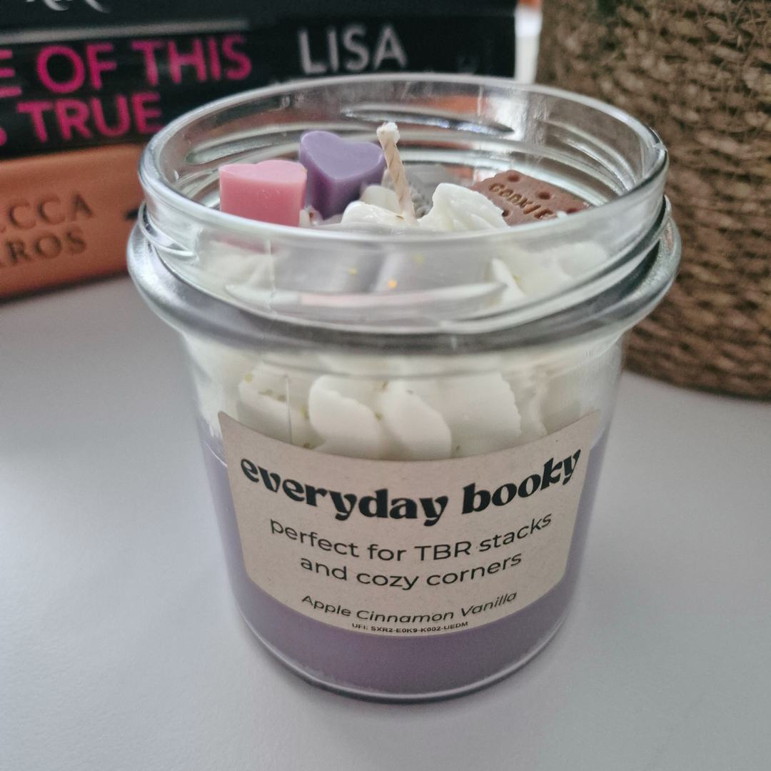 Candle "Everyday Booky"