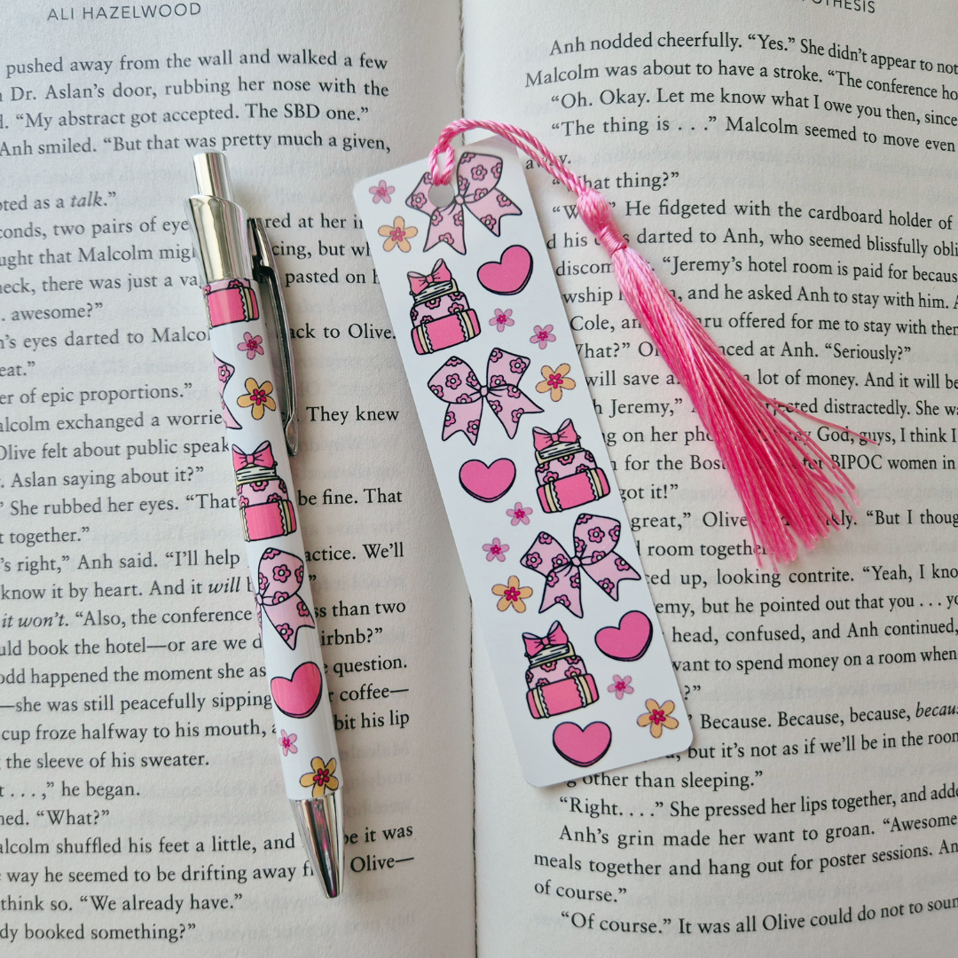 Pen & Bookmark Set "Bookish Charm"