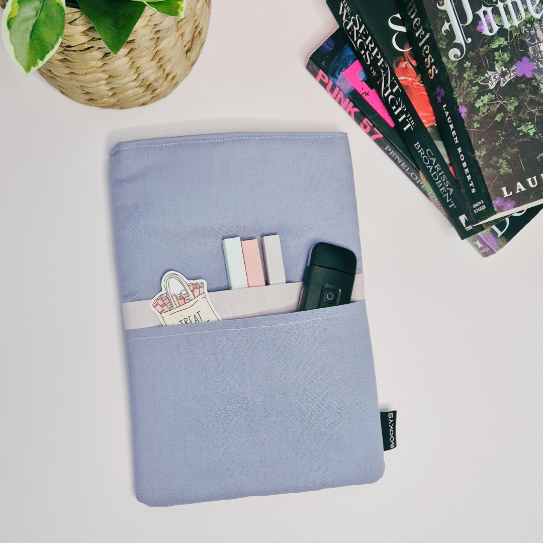 Book Sleeve Small Blue