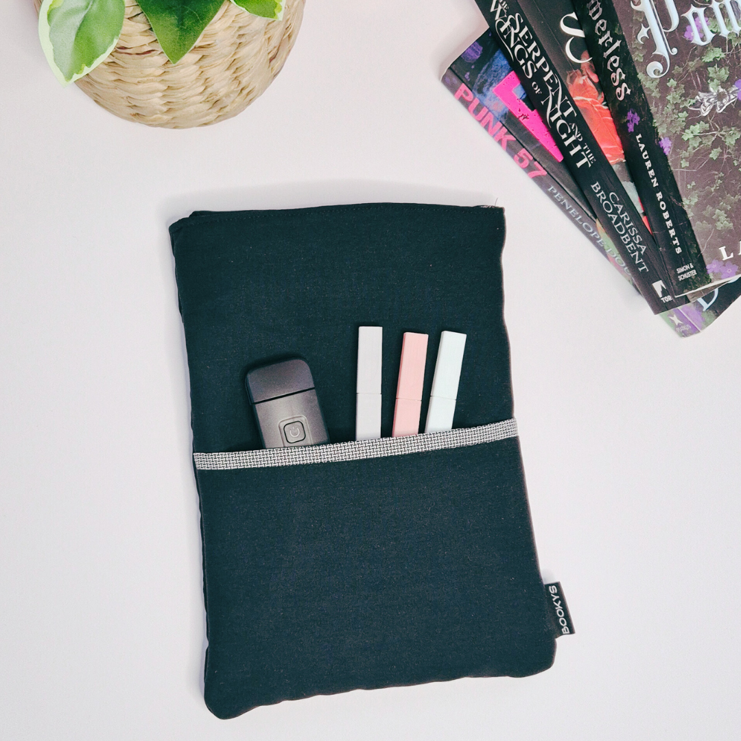 Book Sleeve Small Black